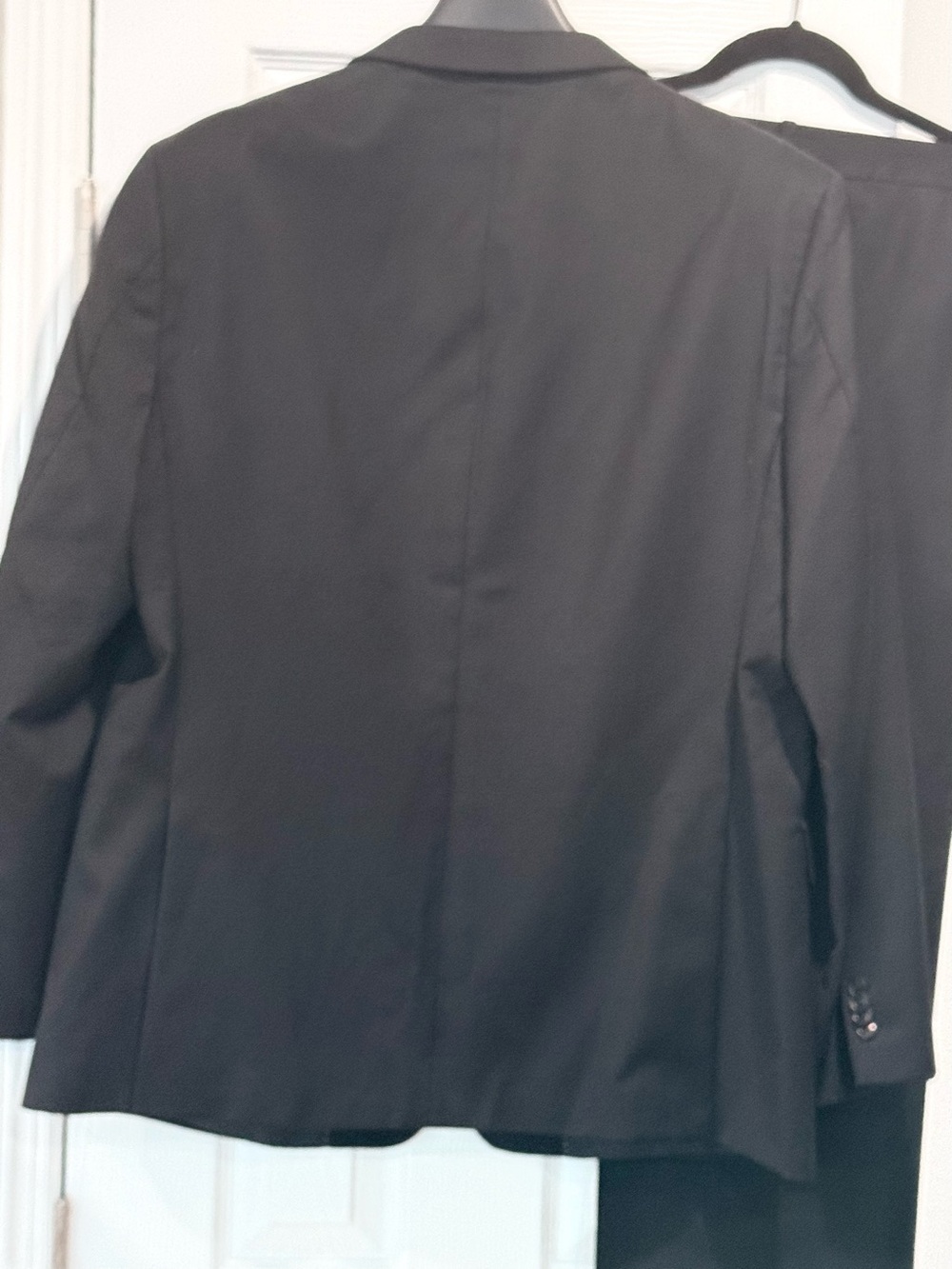 Tommy Hilfiger Men's Classic Black Two-Piece Suit Jacket & Pants - Picture 2 of 8
